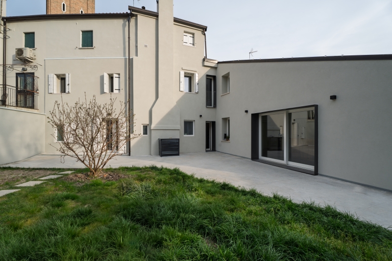 UN ESEMPIO DI RISTRUTTURAZIONE SOSTENIBILE A DOLO VENEZIA 