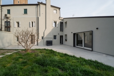 UN ESEMPIO DI RISTRUTTURAZIONE SOSTENIBILE A DOLO VENEZIA 